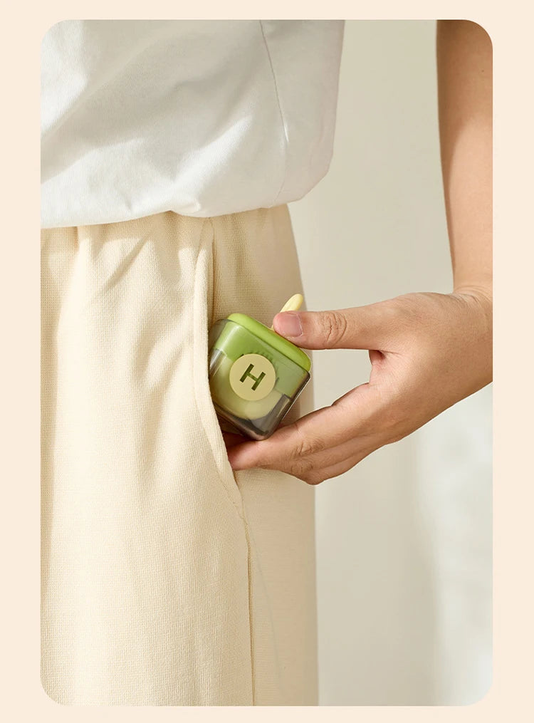 Portable Washable Lint Remover Brush