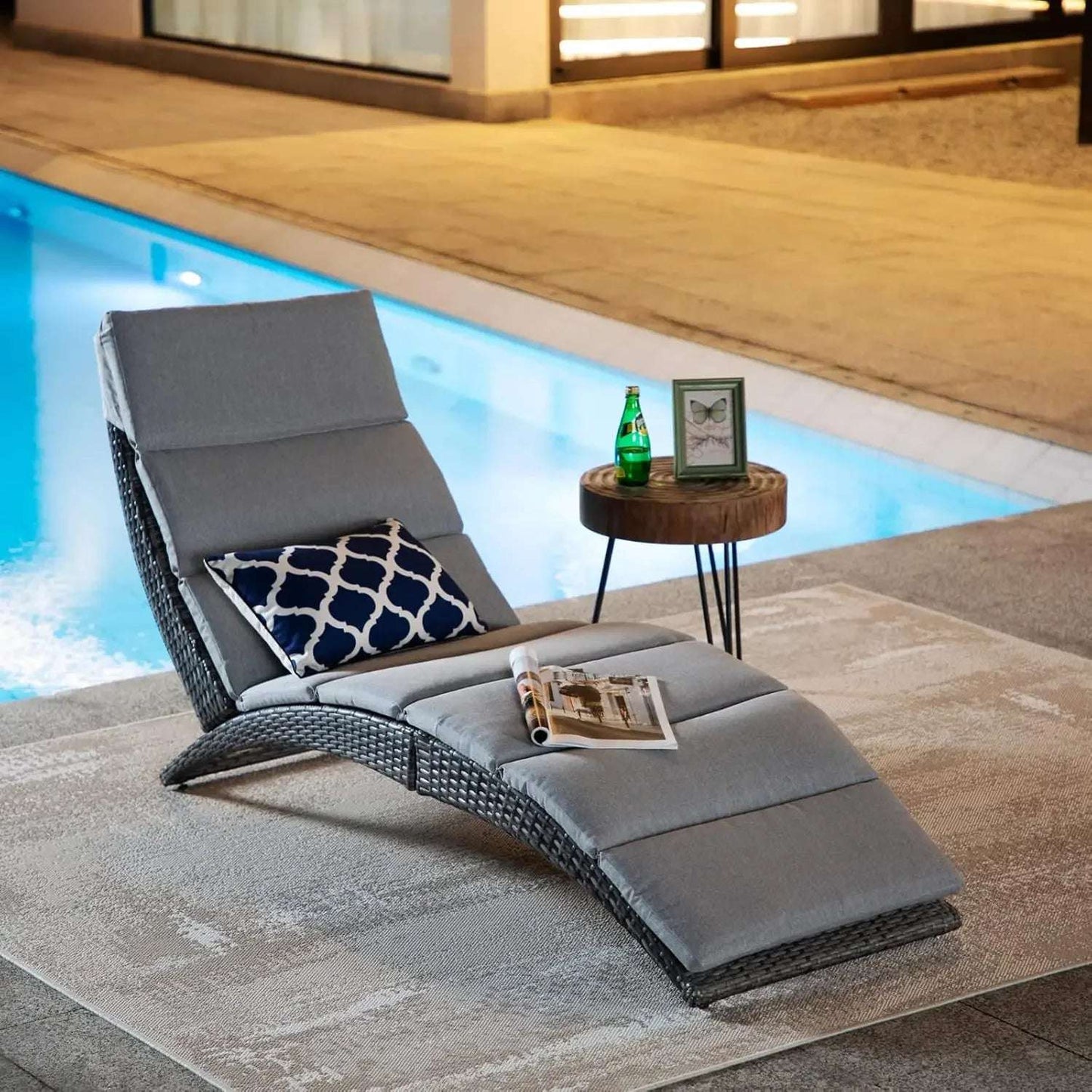 Foldable Rattan Chaise Lounge Chair